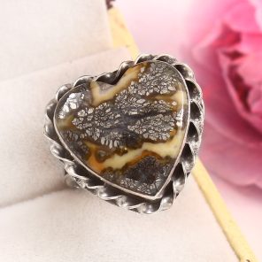 Indonesian Red Marcasite Size US 12 925 Sterling Silver Ring (RS64-81)