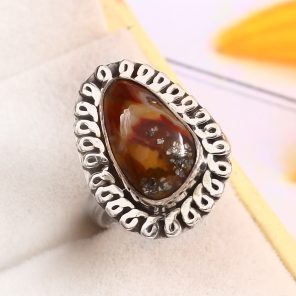 Indonesian Red Marcasite Size US 5 925 Sterling Silver Ring (RS64-31)