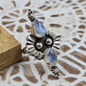 Rainbow Moonstone 925 Sterling Silver Ring (REXT59-8)