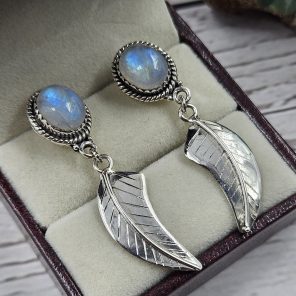 Rainbow Moonstone 925 Sterling Silver Southwest Stud Earring (REXT29-237)