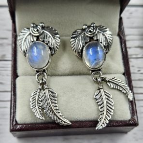 Rainbow Moonstone 925 Sterling Silver Southwest Stud Earring (REXT29-218)