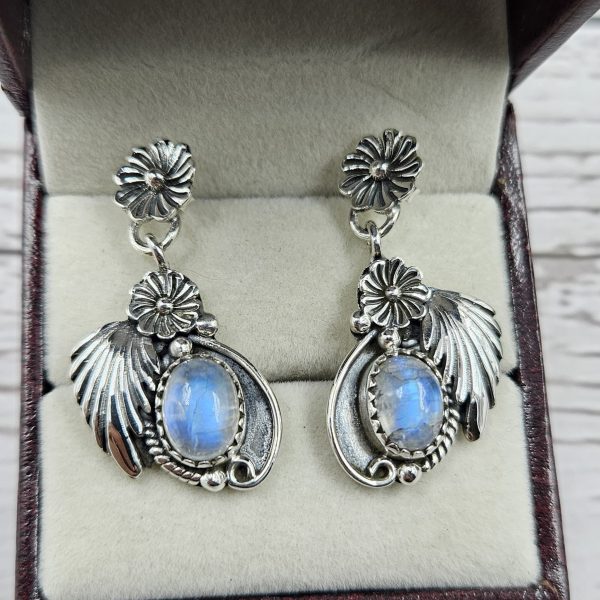 Rainbow Moonstone 925 Sterling Silver Southwest Stud Earring (REXT29-254)