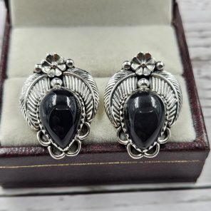 Black Onyx 925 Sterling Silver Southwest Stud Earring (REXT29-280)