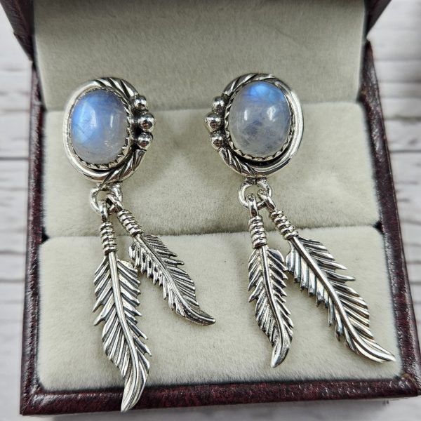 Rainbow Moonstone 925 Sterling Silver Southwest Stud Earring (REXT29-257)