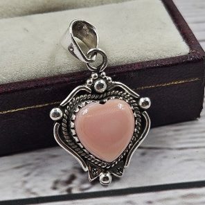 Pink Queen Conch Shell 1.25" Southwest Style 925 Sterling Silver Pendant (RS17-323)