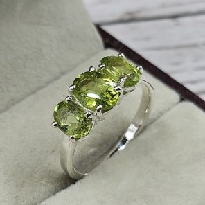 Triple Peridot 925 Silver w/ Rhodium Ring (REXT11-196)