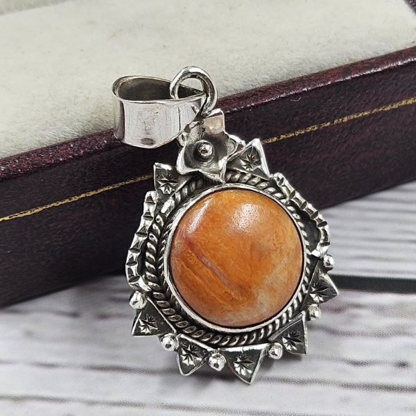Spiny Oyster Shell Southwest 1.25" 925 Sterling Silver Pendant (REXT63-10)