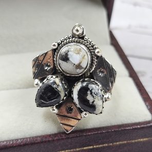 White Buffalo Turquoise Southwest 925 Silver Ring (REXT71-60)