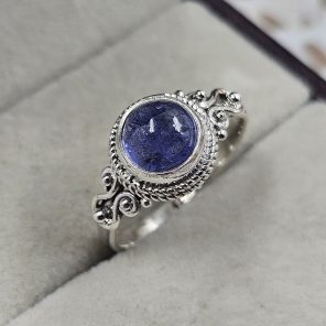 Dainty Tanzanite 925 Sterling Silver Ring (REXT88-26)
