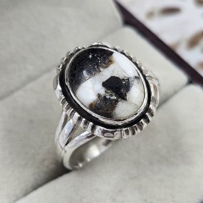 White Buffalo Turquoise 925 Sterling Silver Ring (REXT90-2)