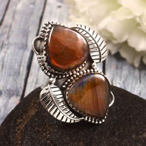 Purple Labradorite Size US 7 925 Sterling Silver Ring (RS105-653)