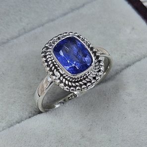 Tanzanite 925 Sterling Silver Ring (REXT45-19)