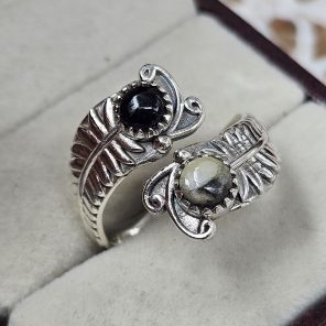 Black Onyx & White Buffalo Turquoise 925 Sterling Silver Bypass Ring (REXT29-290)