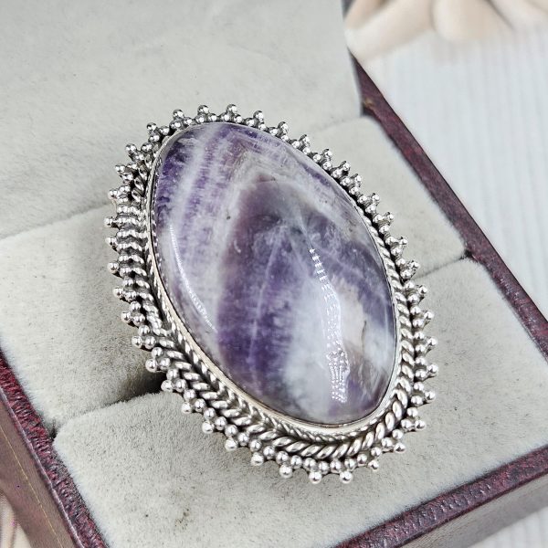 Chevron Amethyst Size US 8 925 Sterling Silver Ring (REXT94-44)