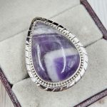 Chevron Amethyst Size US 8 925 Sterling Silver Ring (REXT94-45)