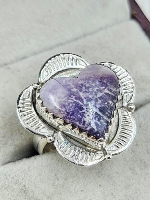 Chevron Amethyst Size US 7 925 Sterling Silver Ring (REXT94-37)
