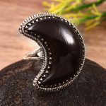 Black Onyx Crescent Moon Size US 8 925 Sterling Silver Ring (REXT23-3)