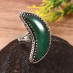 Green Onyx Crescent Moon Size US 8 925 Sterling Silver Ring (REXT23-19)