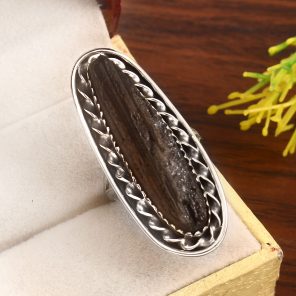 Black Tourmaline  Size US 8 925 Sterling Silver Ring (RS7-35)