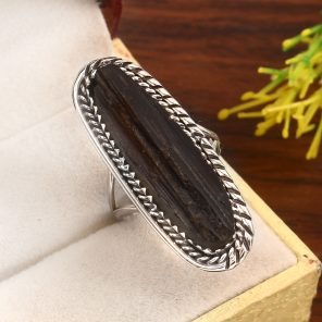 Black Tourmaline  Size US 9 925 Sterling Silver Ring (RS7-36)