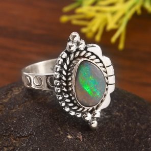 Australian Opal Size US 7 925 Sterling Silver Ring (REXT95-65)