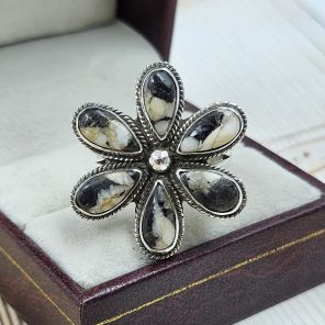 White Buffalo Turquoise Flower Cluster 925 Sterling Silver Ring (REXT86-101)