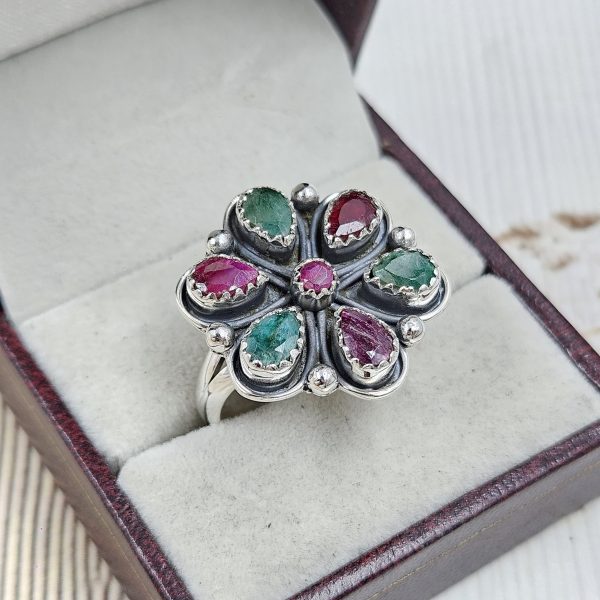 Emerald & Ruby Flower Cluster 925 Sterling Silver Ring (REXT89-14) - Image 2