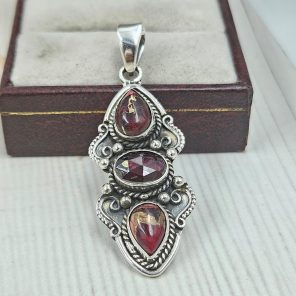 Red Rose Dahlia & Garnet 1.5" 925 Sterling Silver Pendant (REXT27-306)