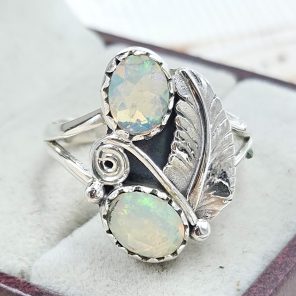 Ethiopian Opal 925 Sterling Silver Ring (REXT30-92)