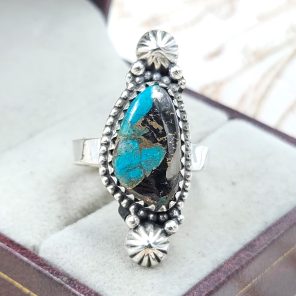 White Buffalo Mohave Turquoise Size US 7 925 Silver Ring (RS2-245)