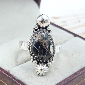 White Buffalo Mohave Turquoise Size US 6 925 Silver Ring (RS2-240)