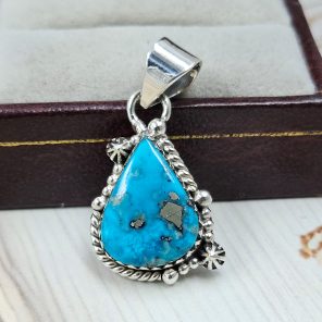 Arizona Turquoise 925 Sterling Silver Pendant (REXT83-6)