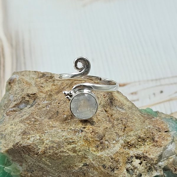 Dainty Rainbow Moonstone 925 Sterling Silver Ring (RS46-18)