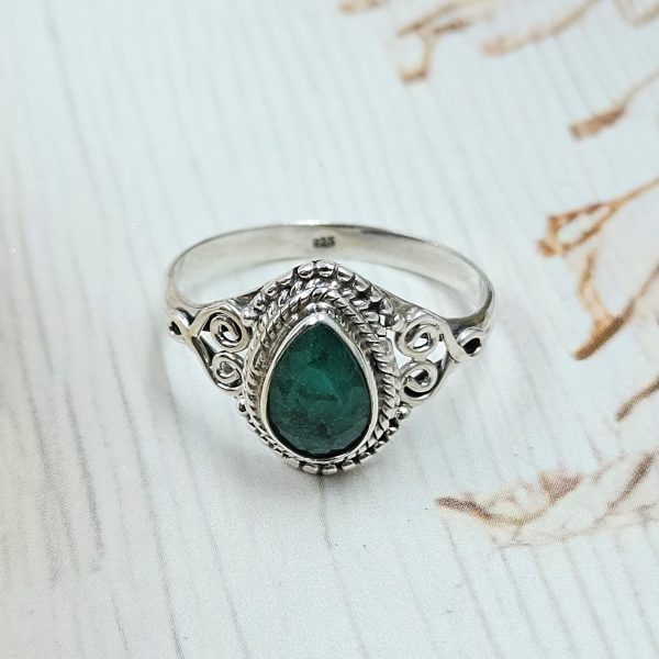 Dainty Emerald 925 Sterling Silver Ring (RS48-18)