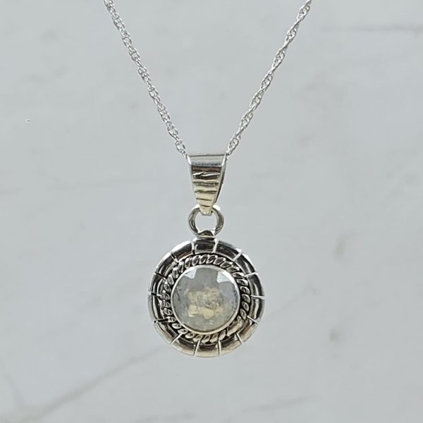 Rainbow Moonstone 0.5" 925 Sterling Silver Pendant (RS47-45)