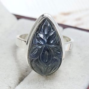 Labradorite Carving Size US 7 925 Silver Ring (REXT54-113)
