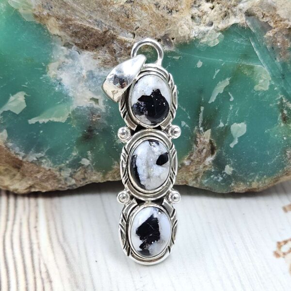 White Buffalo Turquoise 925 Sterling Silver Pendant (REXT86-139)