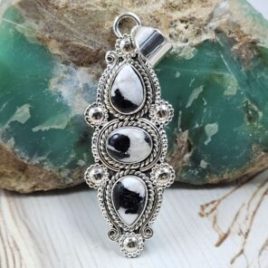 White Buffalo Turquoise 925 Sterling Silver Pendant (REXT86-168)