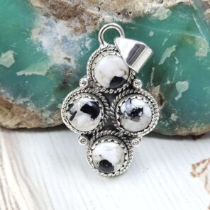 White Buffalo Turquoise 925 Sterling Silver Pendant (REXT86-114)
