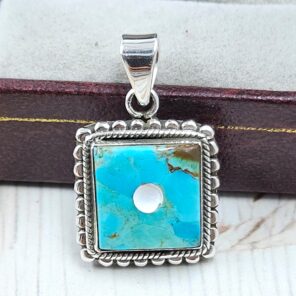 Mohave Turquoise 925 Sterling Silver Dice Pendant (REXT47-239)