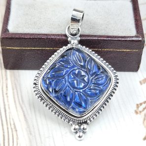Labradorite Carving 1.25" 925 Silver Pendant (RS37-61)