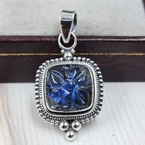 Labradorite Carving 1.25" 925 Silver Pendant (RS37-48)