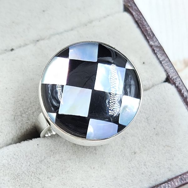 Black Onyx and White MOP Size US 9 925 Sterling Silver Ring (RS55-98) - Image 2