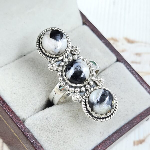 White Buffalo Turquoise 925 Sterling Silver Ring (REXT87-136) - Image 2