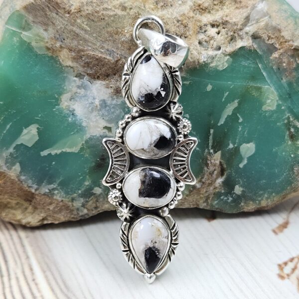 White Buffalo Turquoise 925 Sterling Silver Pendant (REXT87-146)