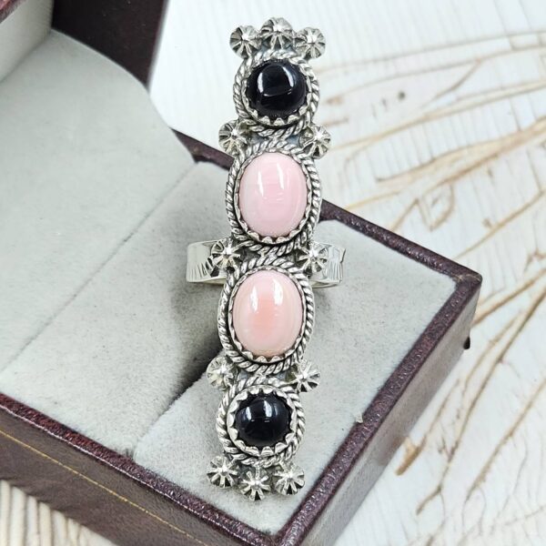 Black Onyx & Pink Queen Conch 925 Sterling Silver Ring (RS3-227)