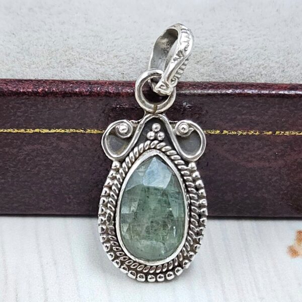 Green Kyanite 0.75" 925 Sterling Silver Pendant (RS34-72)