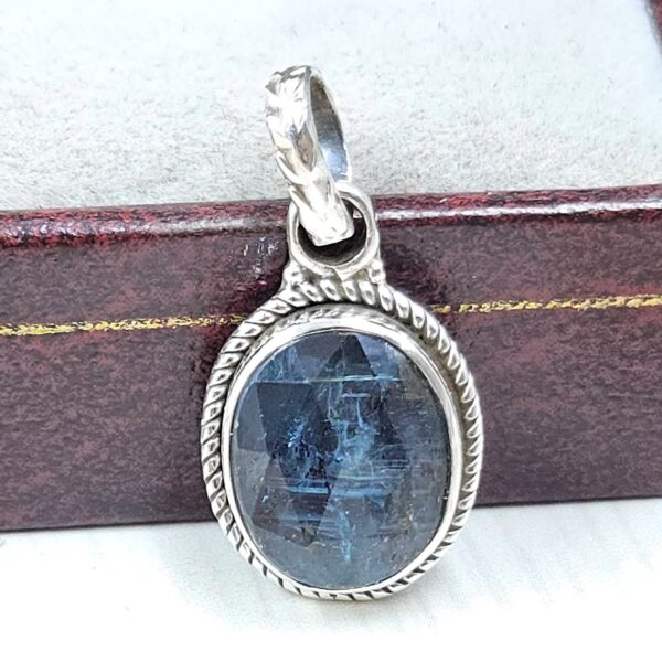 Teal Kyanite 0.75" 925 Sterling Silver Pendant (RS34-214)