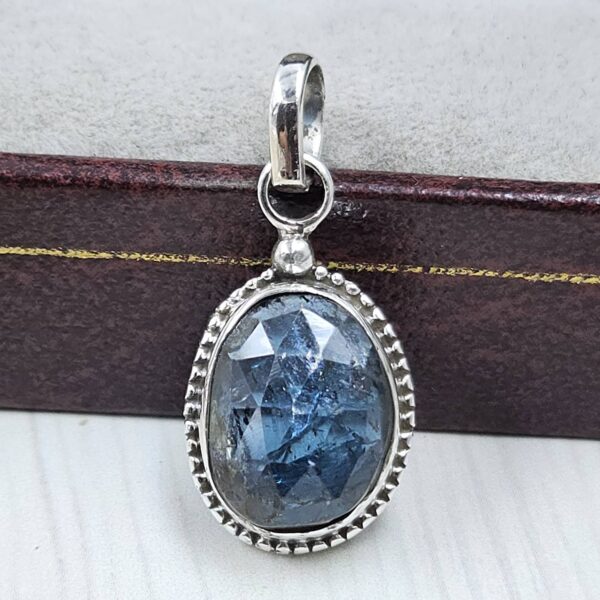 Teal Kyanite 0.75" 925 Sterling Silver Pendant (RS34-219)