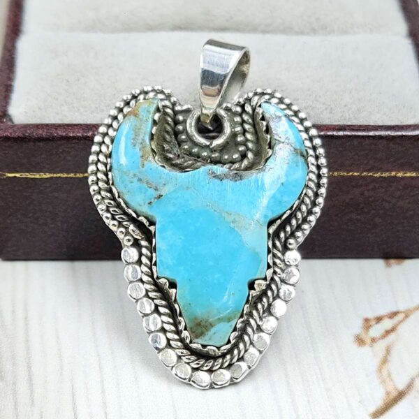 Bull Head Carved Mohave Turquoise 925 Sterling Silver Pendant (RS113-385)